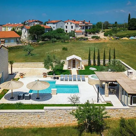 Piccolo Paradiso ロヴィニ