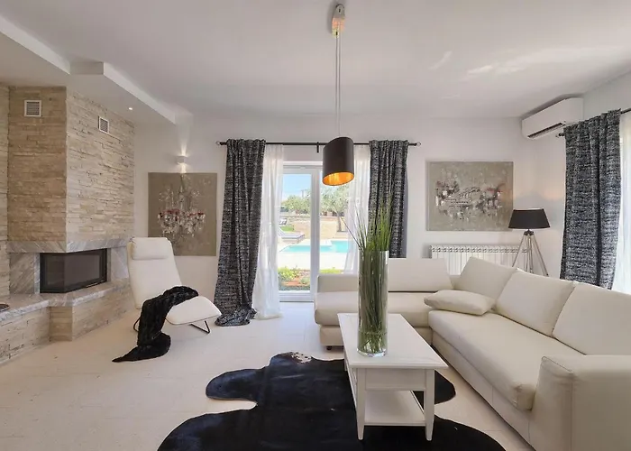 Piccolo Paradiso * ロヴィニ